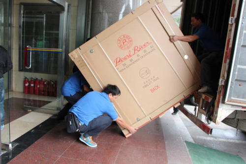 江阳钢琴贵重工艺品无忧运
